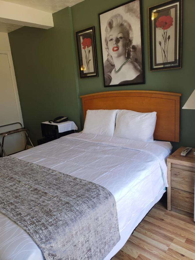 Deluxe Inn Seligman Esterno foto