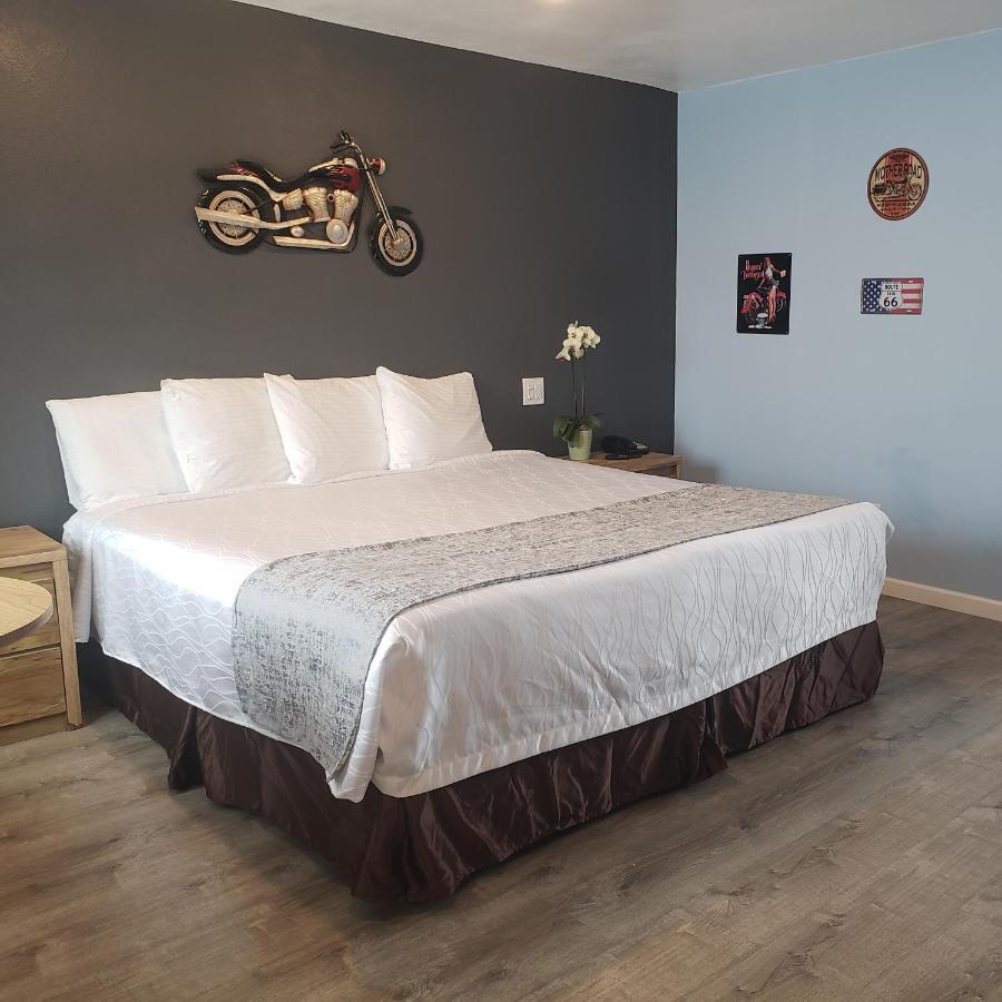 Deluxe Inn Seligman Esterno foto