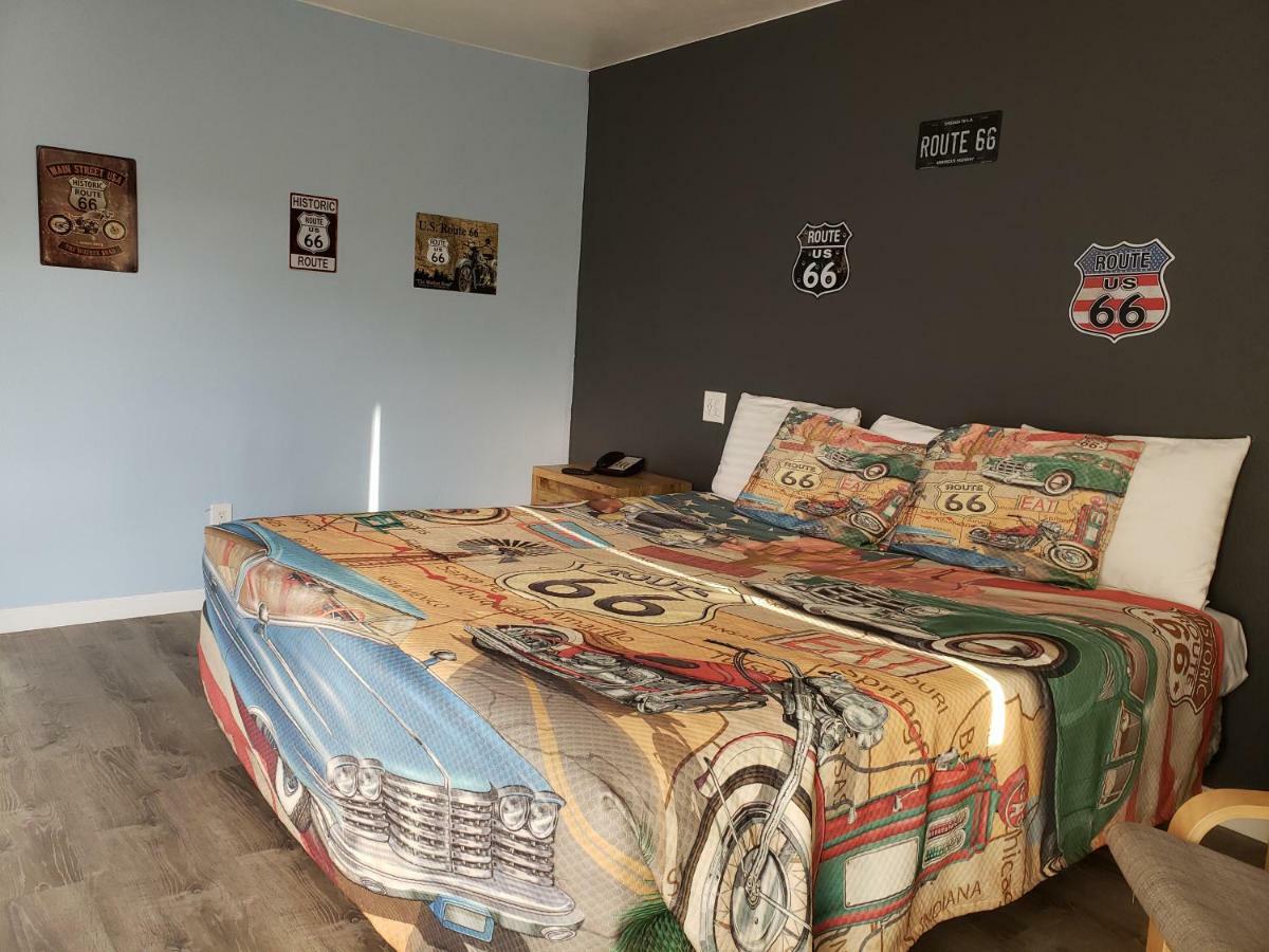 Deluxe Inn Seligman Esterno foto